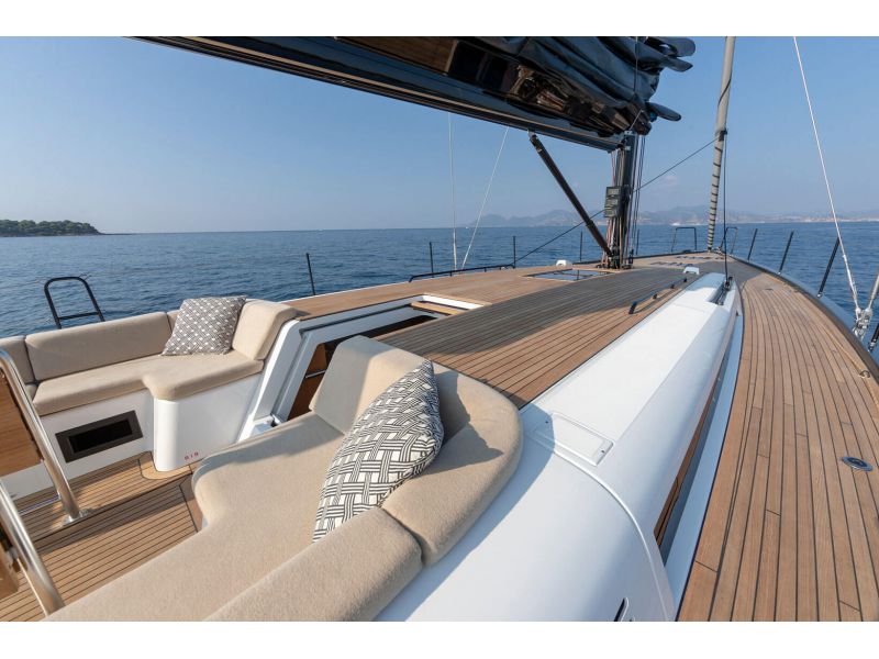 BENETEAU FIRST YACHT 53
